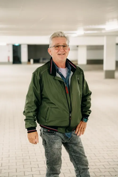 Volker, Betriebsleiter beim Alusoski Malermeisterbetrieb